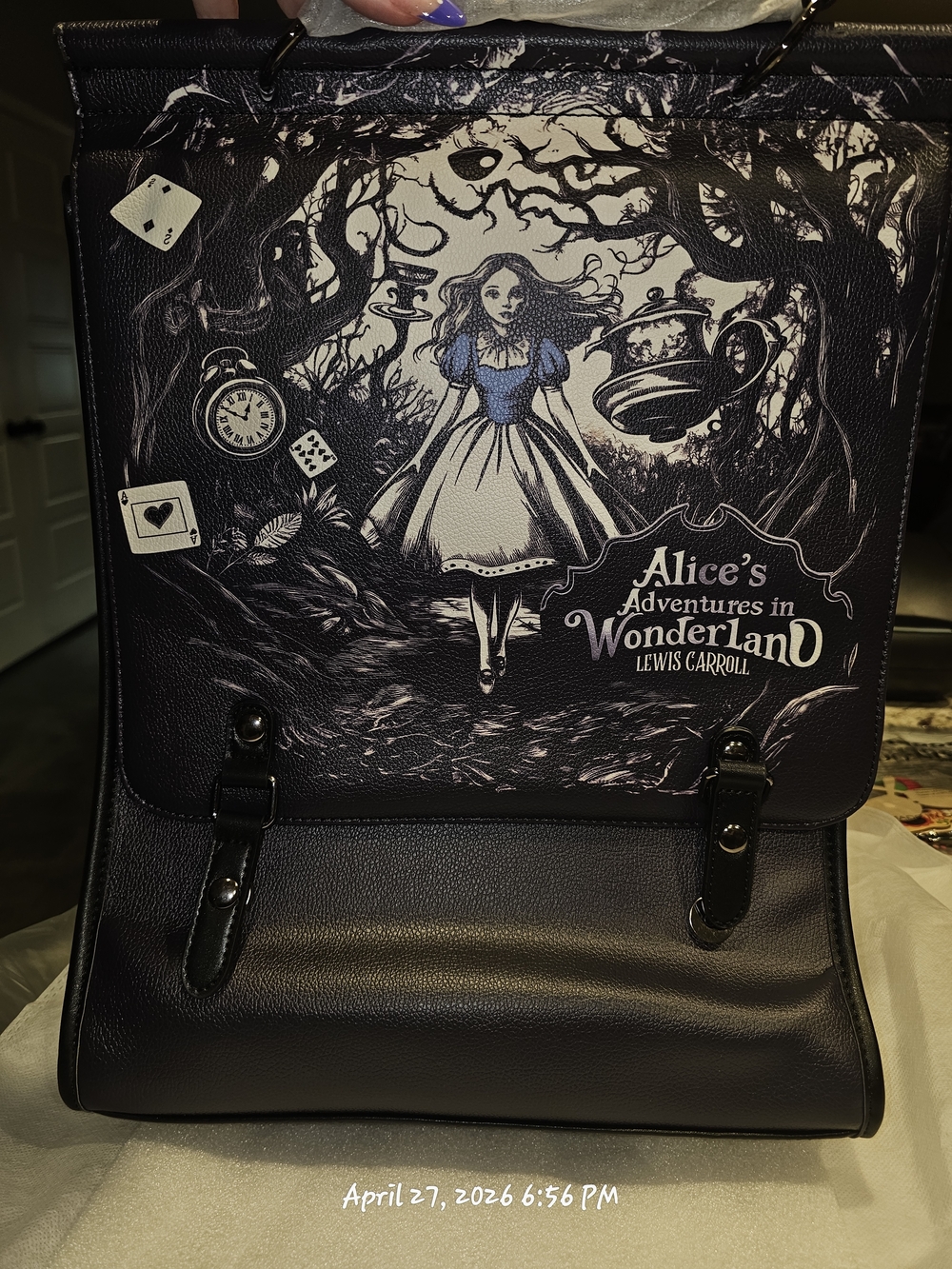 🌟Down the Rabbit Hole" Alice’s Adventures in Wonderland Graphic Flap Backpack🌟